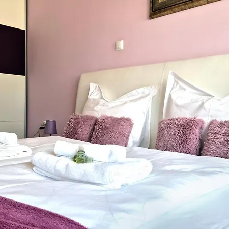 Apartment The Violet Bloom Parkside In Geo Milev By Keybox